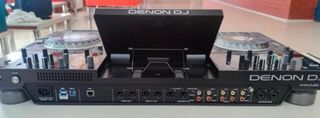 Denon Prime 4 DJ Controller