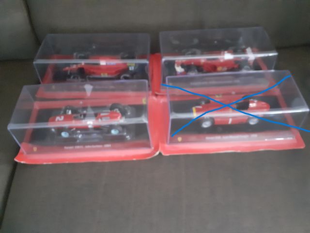 F1 Ferrari escala 1/24 - 3 coches