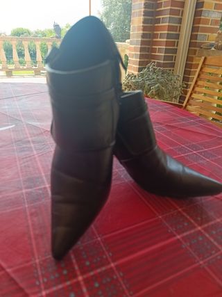 Botines negros mujer tacón