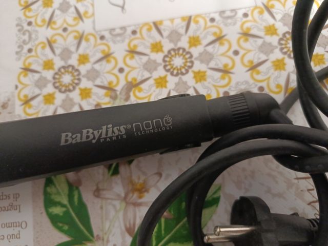 Piastra per capelli in titanio Babyliss