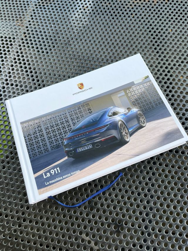 Brochure Porsche 911 (992)