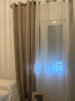 Cortinas lino beige y blancas
