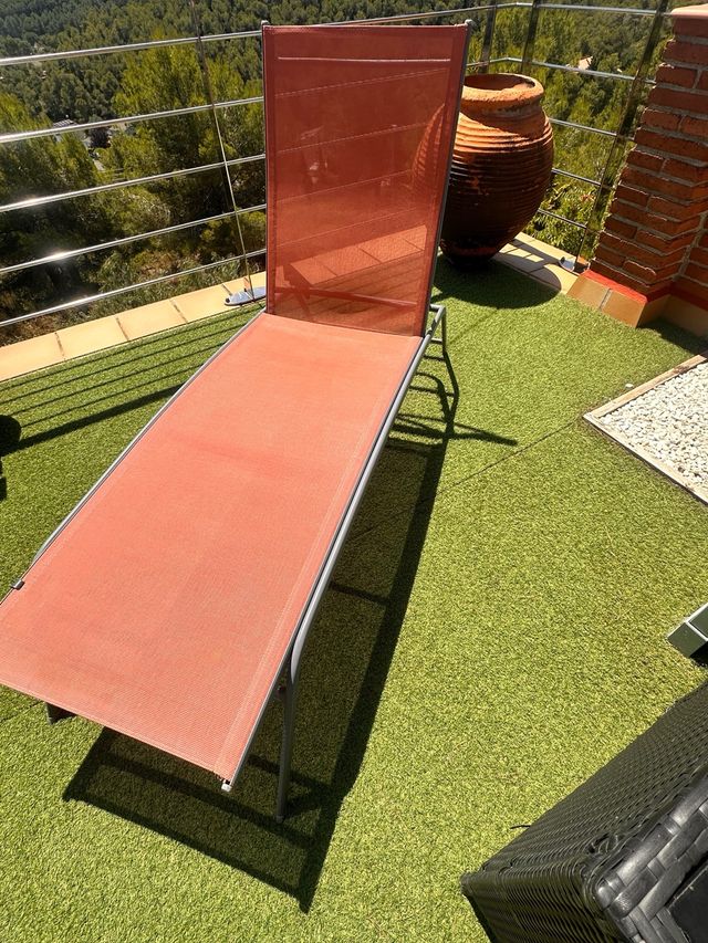 Tumbonas naranjas metalicas abatibles