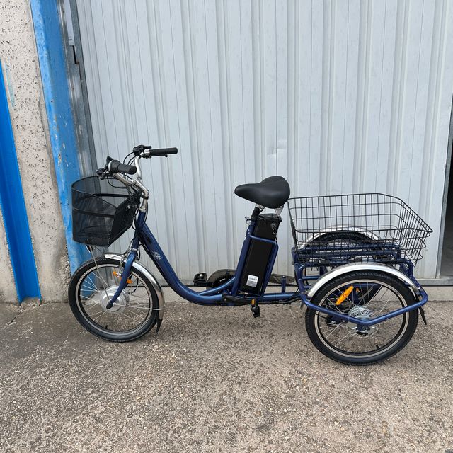Triciclo eléctrico azul Rodars