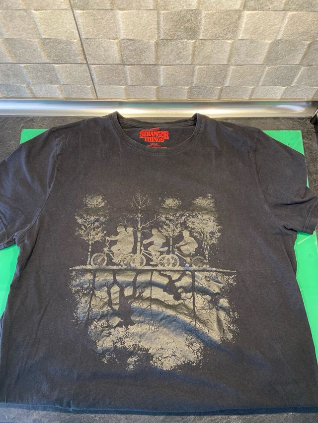 Camiseta Stranger Things XL