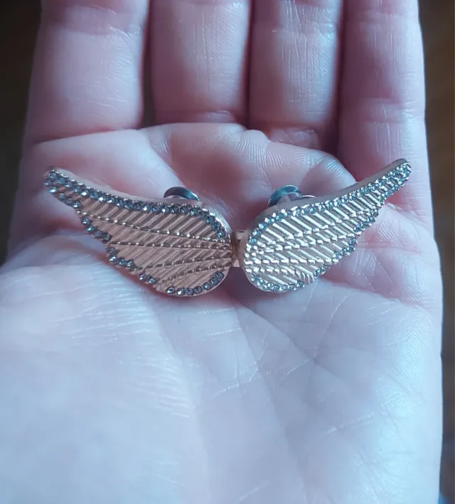 Broche de alas para ajustar cintura