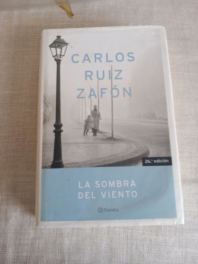 La Sombra del Viento (Autores Espanoles e Ibero...