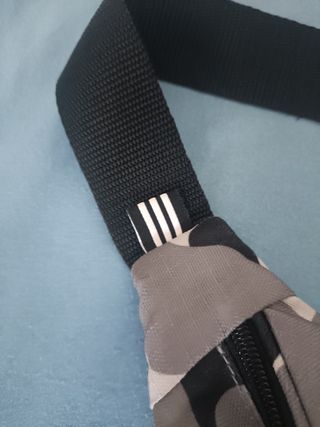 Riñonera Adidas camuflaje
