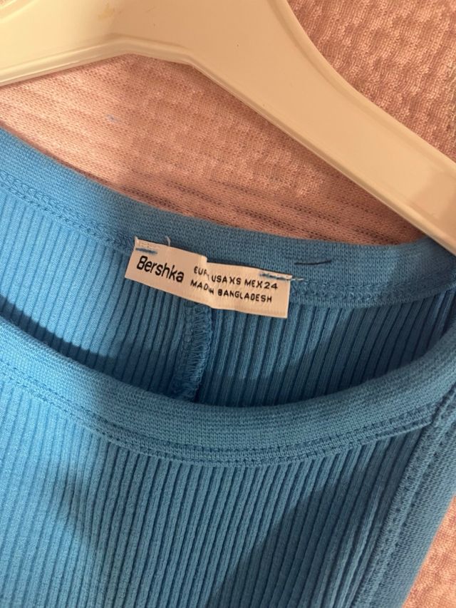 Vestido midi azul de canalé