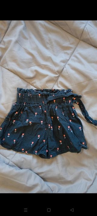 Completo neonata Kiabi: maglietta e shorts