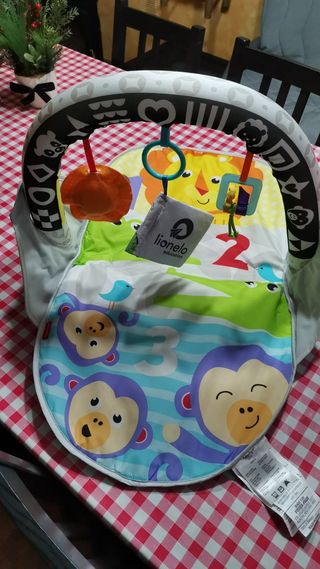Gimnasio actividades Fisher-Price.
2 mantas 