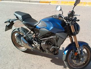HONDA CB 300 R