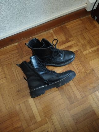 Botas negras - estilo Dr. Martens