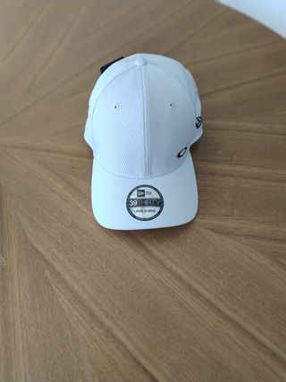 Berretto Oakley bianco - New Era 39THIRTY
