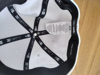 Berretto Oakley bianco - New Era 39THIRTY