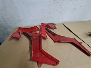 Carenado lateral FMX 650 rojo