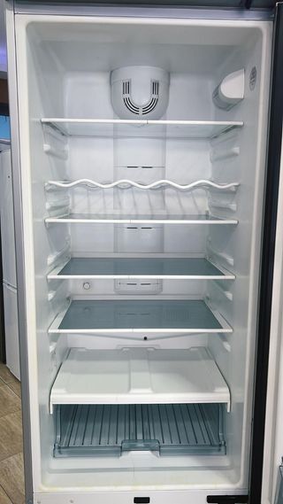 Nevera combi marca balay no frost clase A+ Gris co