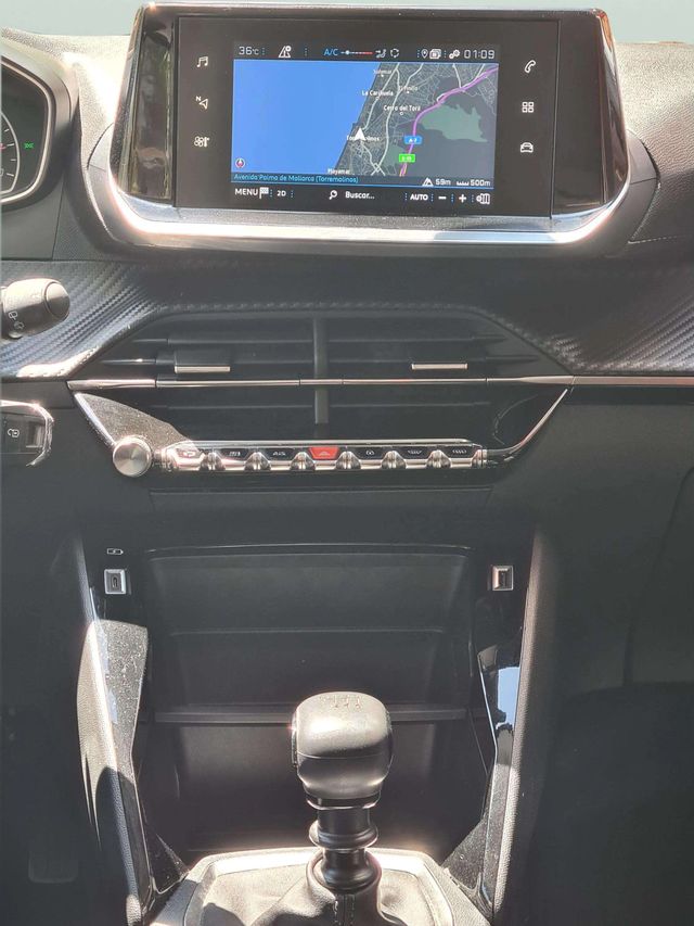 Peugeot 2008 1.2i 100cv. "ACTIVE"
