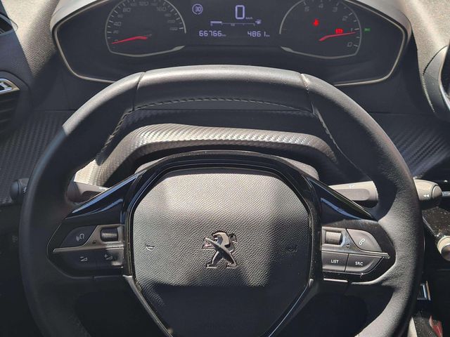 Peugeot 2008 1.2i 100cv. "ACTIVE"