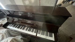 Piano pared