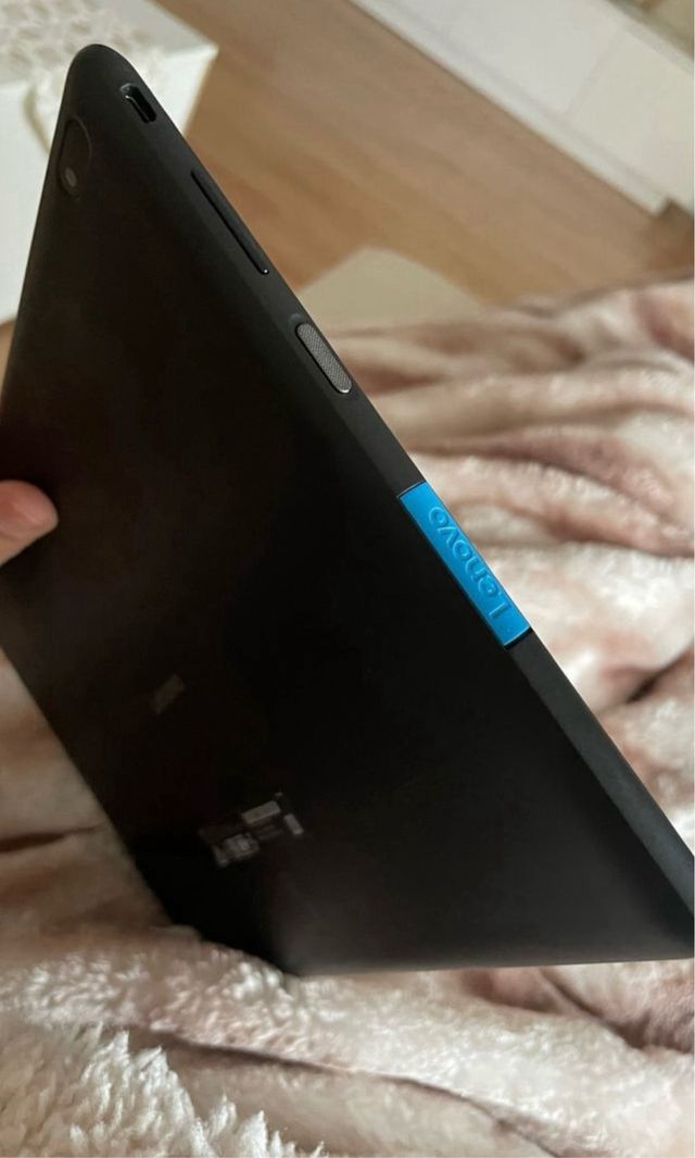 Tablet Lenovo TBX104F
