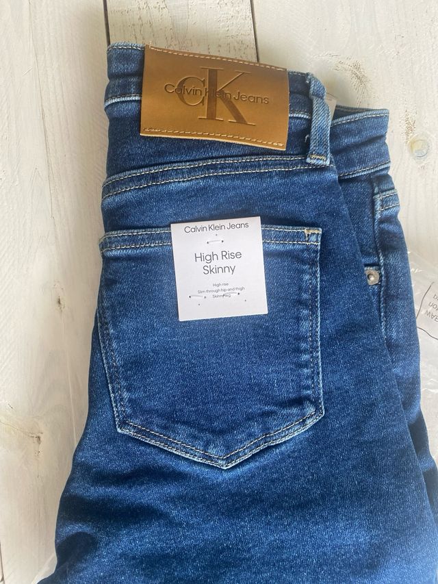 Jeans Calvin Klein Mujer, Talla 34, NUEVO