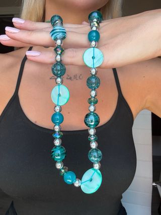 Collana sfaccettata teal e argento