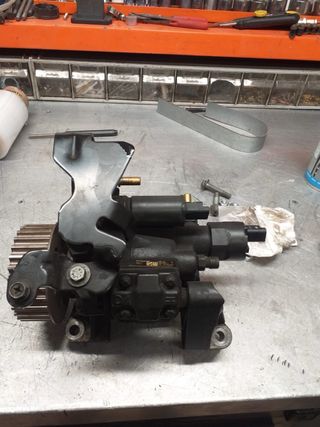 Bomba inyectora Nissan NV200