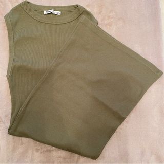 Vestido Pull&Bear verde oliva talla S