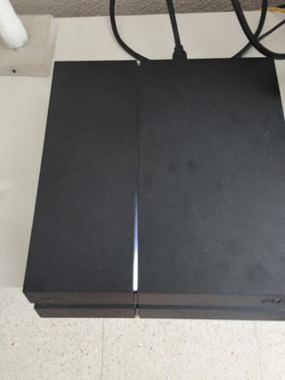 PS4 (PlayStation 4) negra
