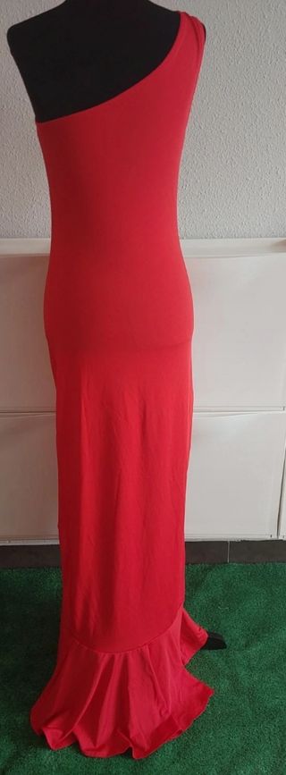 Vestido rojo largo asimétrico talla M