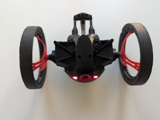 Parrot Jumping Sumo - Drone