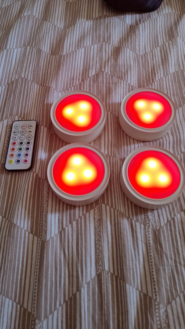 Luci led RGB + bianco caldo a pile