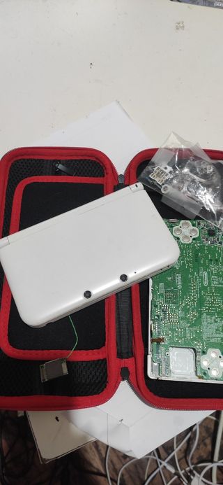 Nintendo 3DS XL