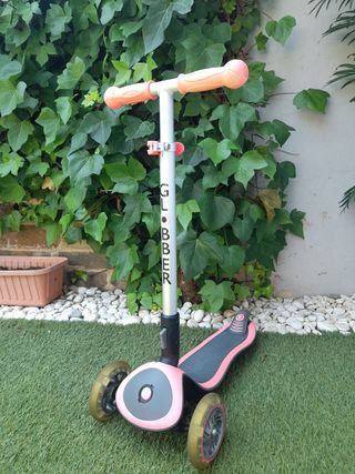 Patinete infantil Globber, rosa, plegable,cn luces