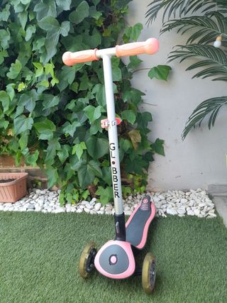 Patinete infantil Globber, rosa, plegable,cn luces