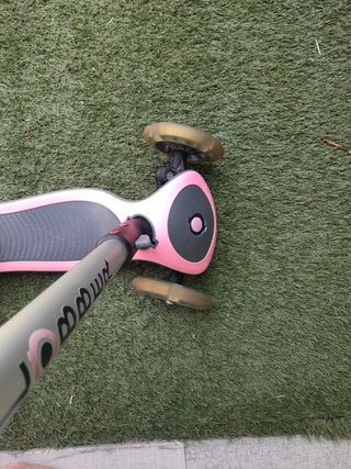 Patinete infantil Globber, rosa, plegable,cn luces