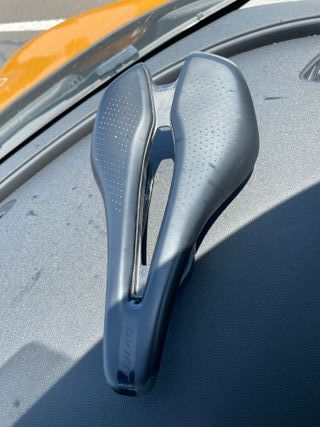 Sillín carbono Giant Fleet SLR