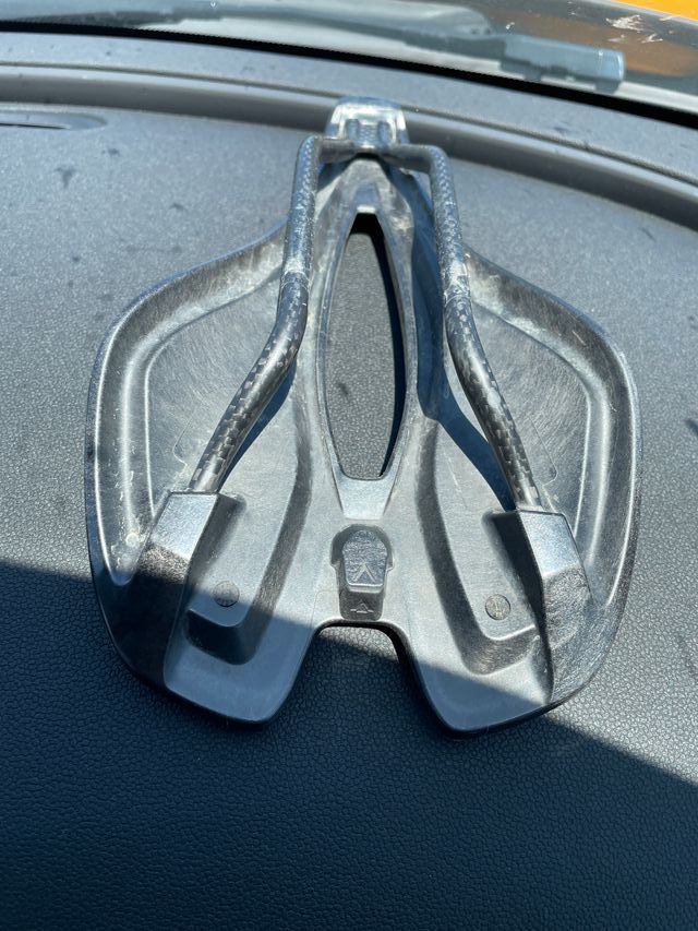 Sillín carbono Giant Fleet SLR