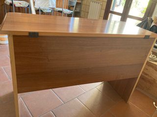 Scrivania in legno