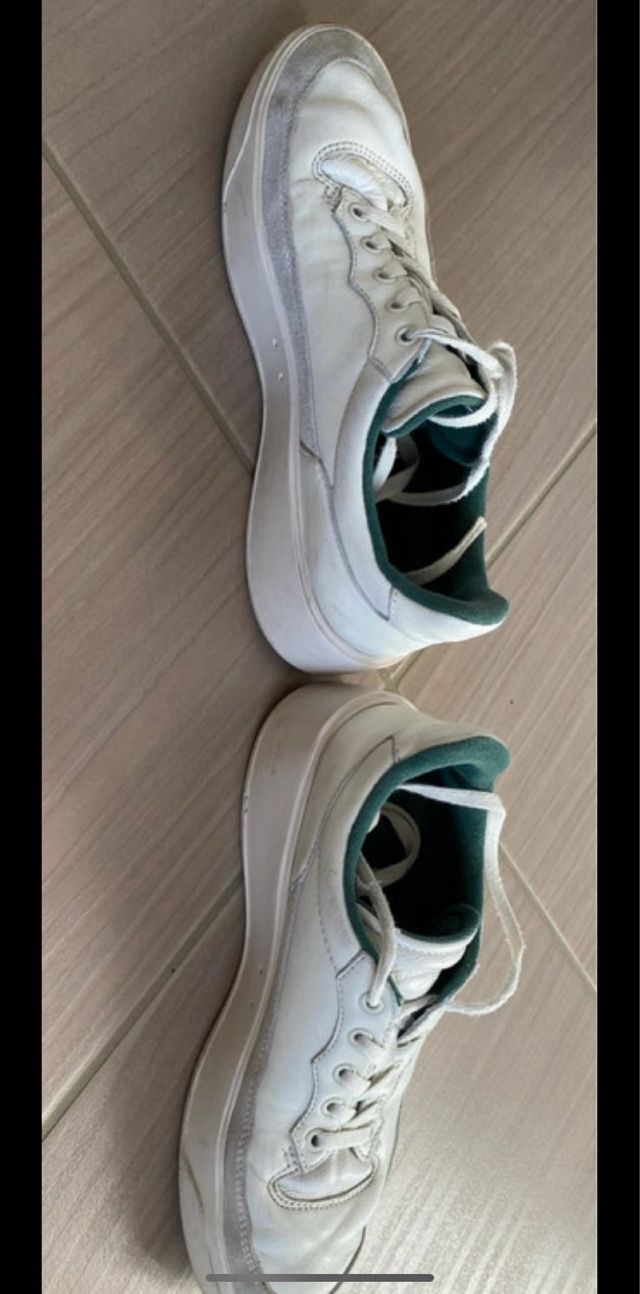 Scarpe Lacoste bianche in ottime condizioni