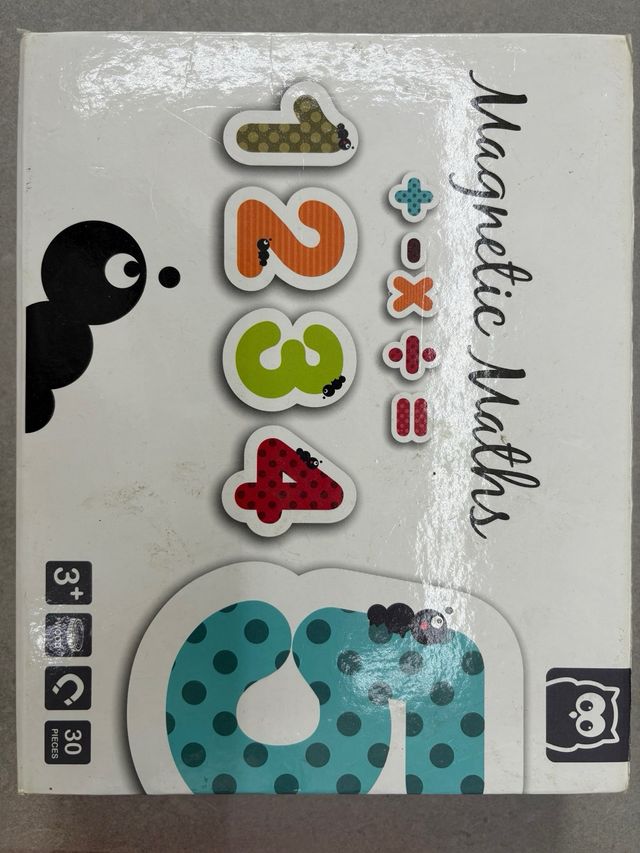 Pizarra magnética doble cara + números de madera