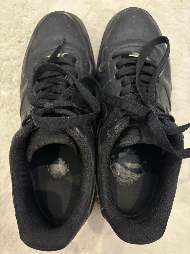 Nike Air Force 1 - Negras