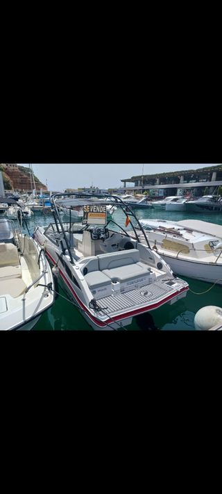 Barco Starcraft 2212FGD I / O SCX 220 Con amarre