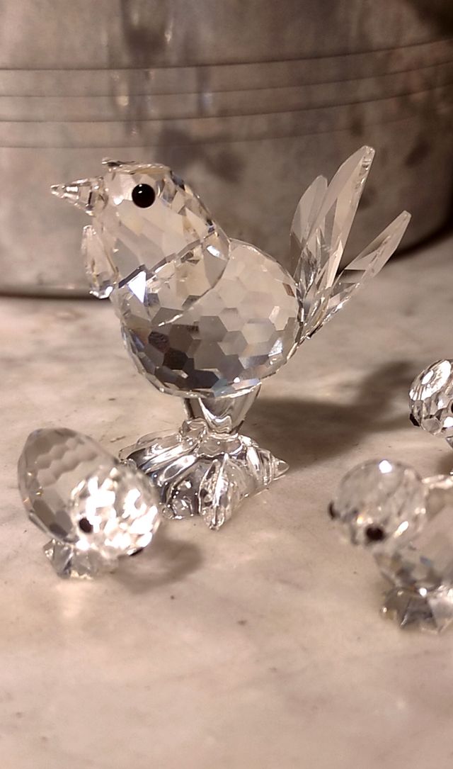 Gallina y 3 pollitos Svarosky