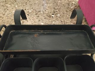 Maceteros - 2 uds. con 12 macetas. Los dos por 10€