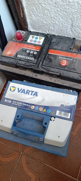 20# Lote 60€ Baterías Coche: Varta 44Ah Eurorepar