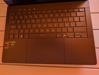 ASUS ROG Zephyrus G14 - Gris/Dorado