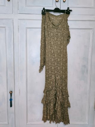 Vestido fiesta boho verde caqui: encaje, volantes,