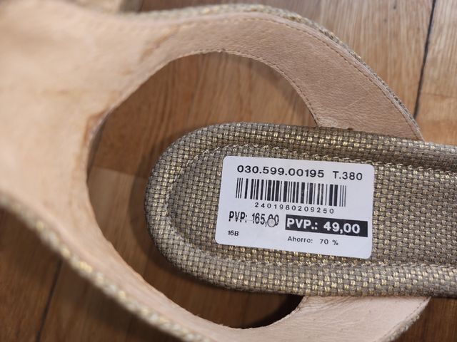 Sandalias cuña Michael Kors doradas talla 38